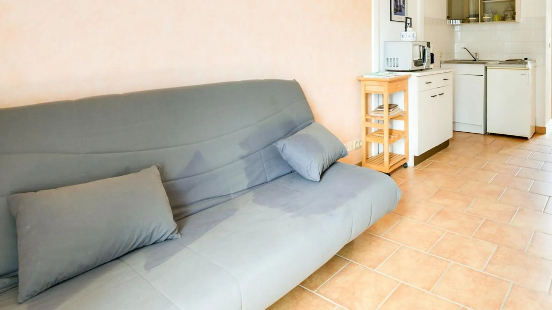 Apartment Is Approx 100 Metres From The Atlantic Le Pouldu